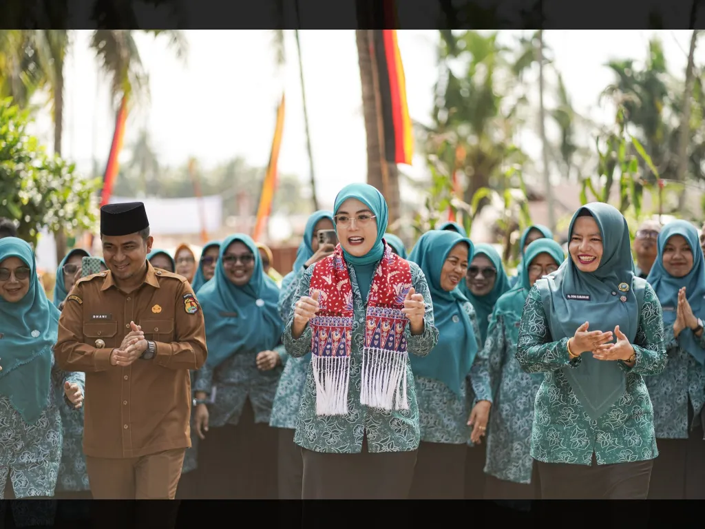 Tim penilai Dasawisma Provinsi Sumbar dipimpin Ny. Deta vasko